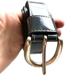 belt fits up to 37" grey PVC patent 1" wide silver buckle vintage vegan